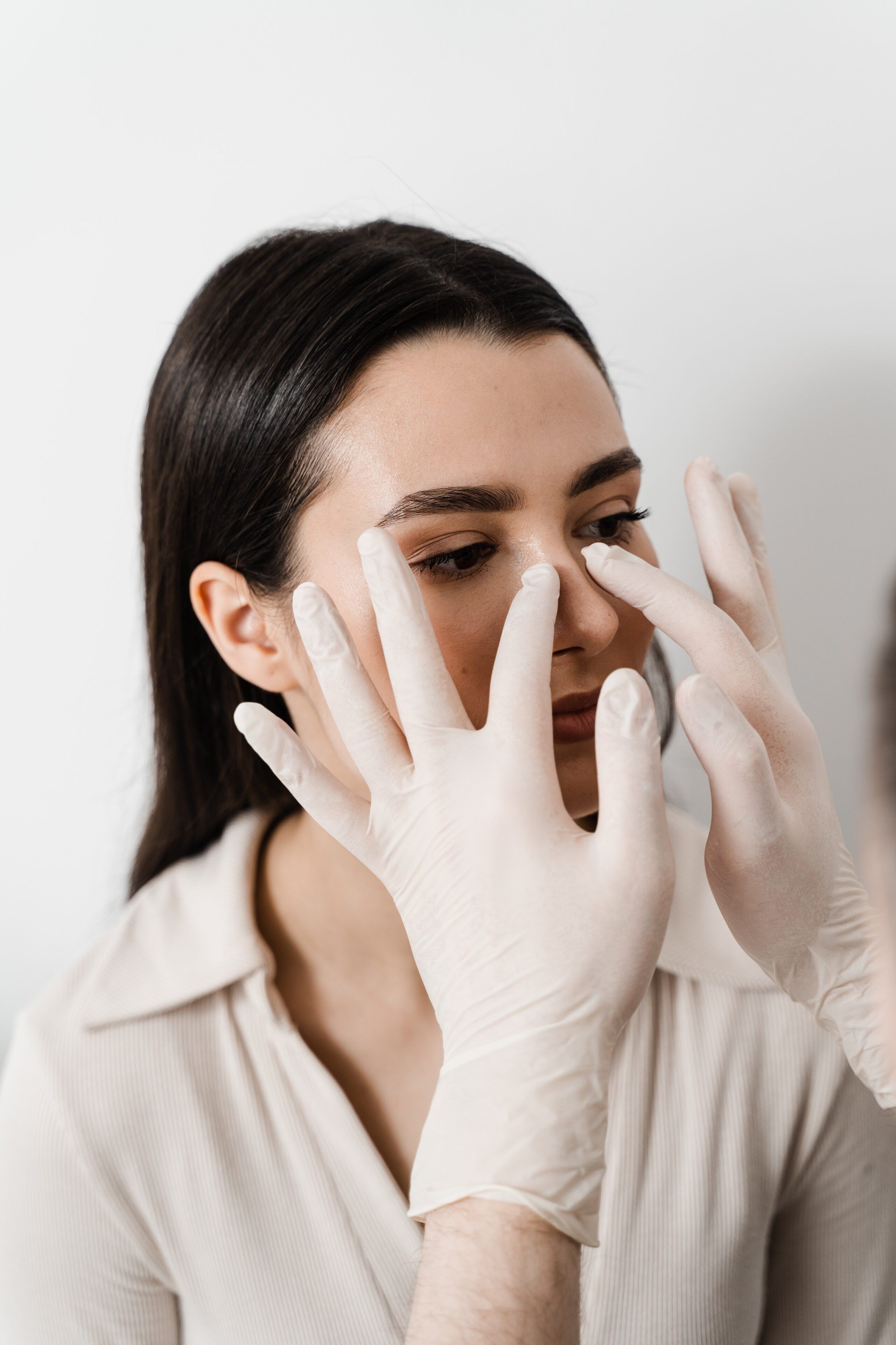 Nasal profile assessed before non-surgical rhinoplasty