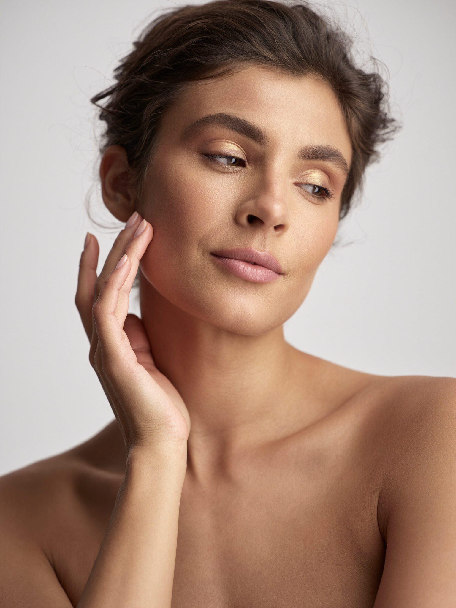 Skin quality and under-eye rejuvenation after Sunekos with Dr Paul Elgey