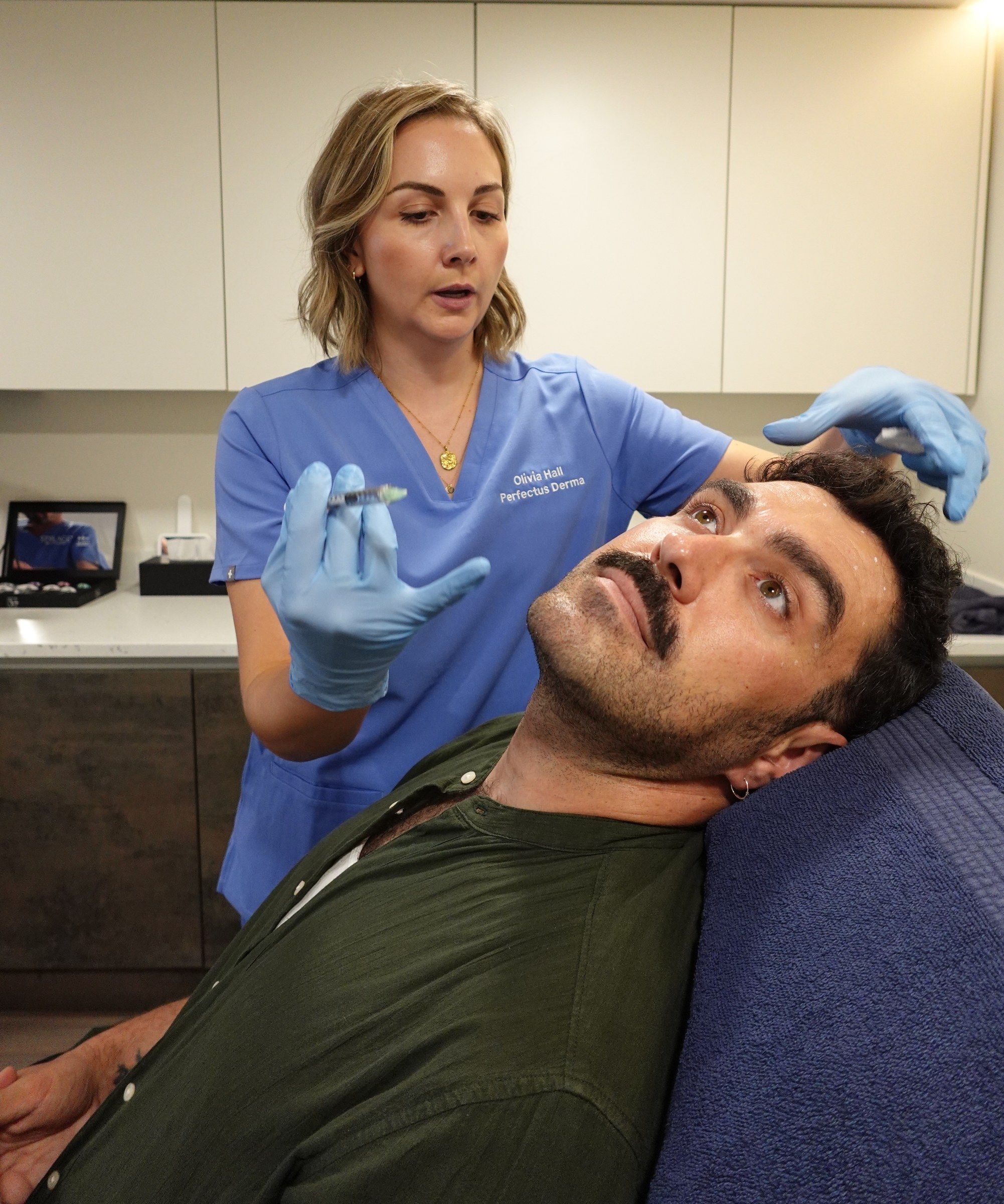 Aesthetic Nurse Practitioner treating a patient at Perfectus Derma Aesthetics, UNTIL Soho