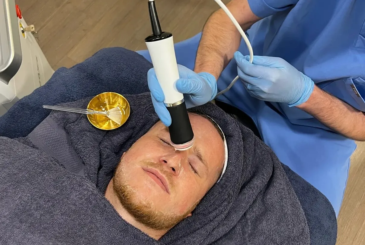 Hydro2Facial treatment in progress at Perfectus Derma Aesthetics, UNTIL Soho