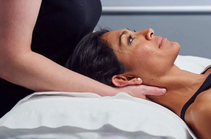 Soho Physiotherapy clinician treating a patient at a central London clinic