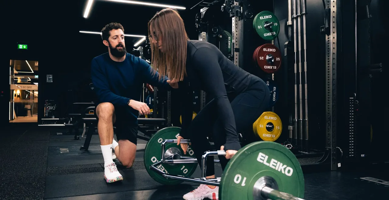 Strength benchmarking for men around 50 at UNTIL Liverpool Street