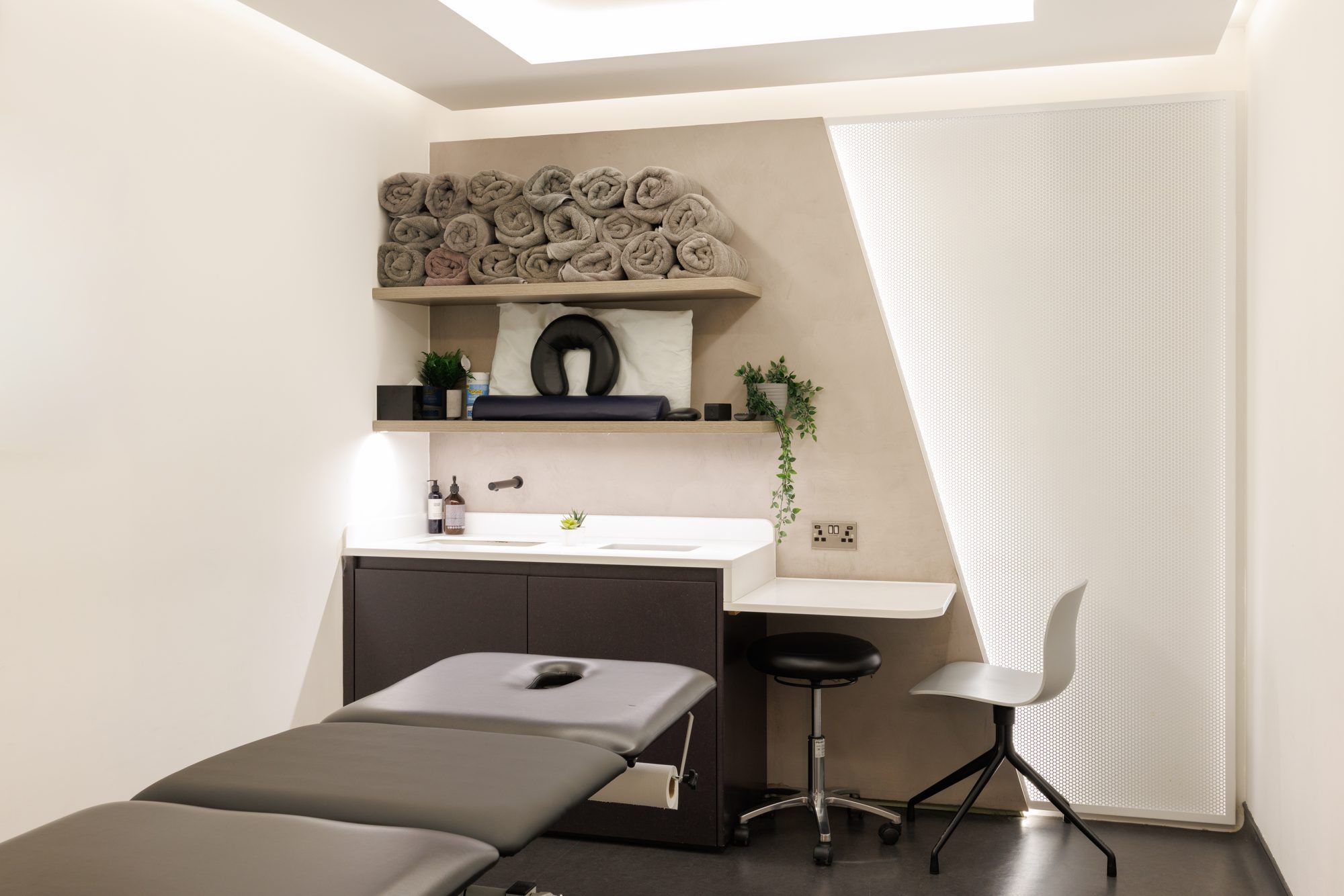 A physiotherapy treatment room at The Physio Rooms, inside UNTIL on Bishopsgate